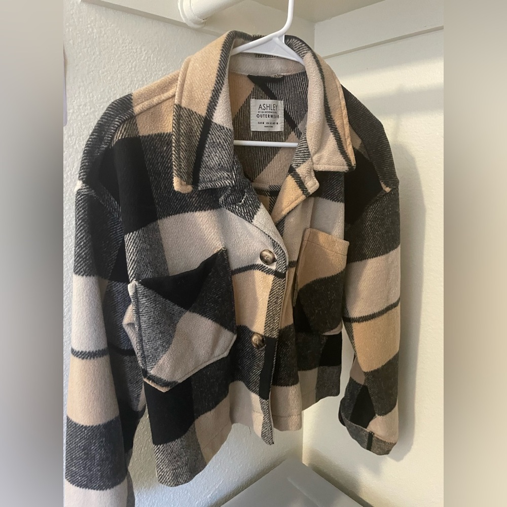 Ashley by 26 International cropped jacket